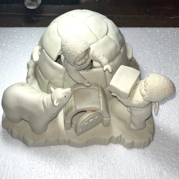 Snowbabies - Picture 1 of 4